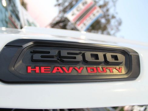 Used 2023 RAM 2500 Tradesman AWD/4WD image 38