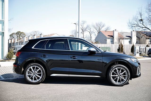 Used 2024 Audi SQ5 Premium AWD/4WD image 3