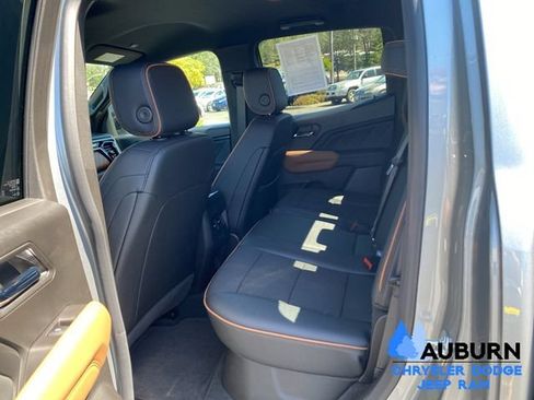 Used 2025 GMC Canyon AT4 AWD/4WD image 25