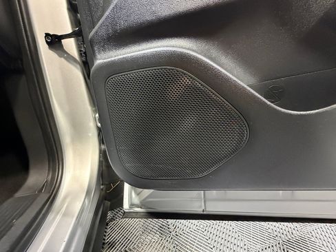 Used 2023 Nissan Rogue SV image 27