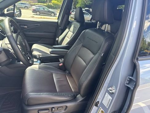 Used 2023 Honda Ridgeline Black Edition image 6
