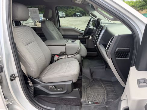 Used 2016 Ford F150 XLT w/ Equipment Group 302A Luxury AWD/4WD image 11