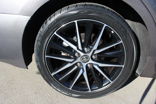 Certified 2023 Toyota Camry SE FWD image 11