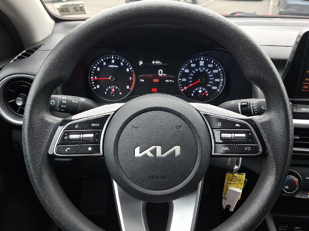 Used 2024 Kia Forte LXS FWD image 15