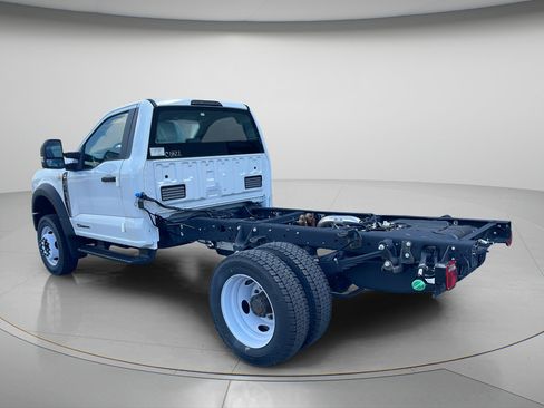 Used 2024 Ford F550 4x4 Regular Cab Super Duty image 7