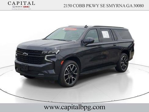 Used 2024 Chevrolet Suburban RST RWD image 1