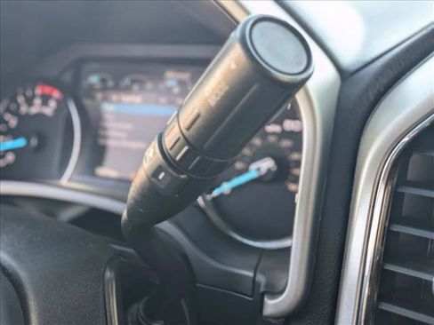 Used 2021 Ford F350 Lariat image 11