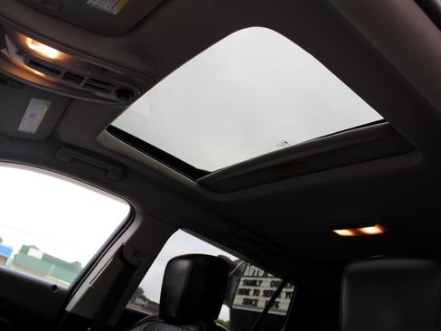 Used 2012 GMC Terrain SLT w/ Chrome and Technology Package image 17