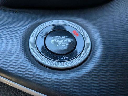 Certified 2024 Jeep Grand Cherokee L Altitude image 20