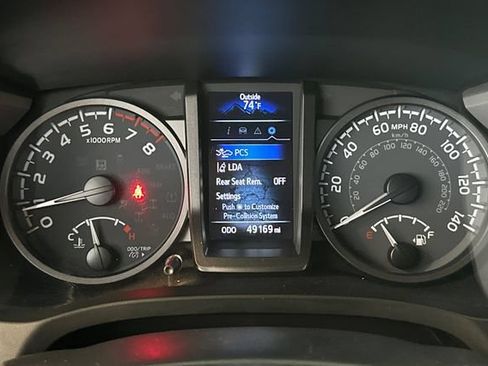Certified 2023 Toyota Tacoma TRD Off-Road w/ Advanced Technology Package AWD/4WD image 27