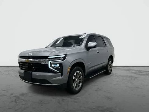 Used 2025 Chevrolet Tahoe LS RWD image 7