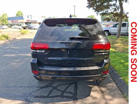 Used 2019 Jeep Grand Cherokee Altitude AWD/4WD image 7