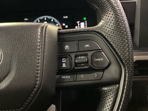 Certified 2025 Toyota Tacoma SR5 image 18