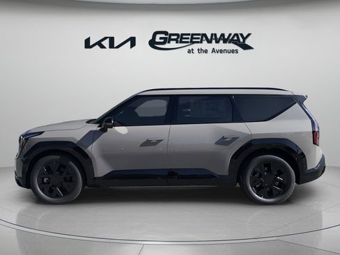 New 2026 Kia EV9 Land w/ Nightfall Edition Package image 2