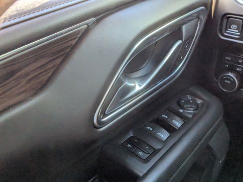 Used 2023 Chevrolet Tahoe LT AWD/4WD image 26
