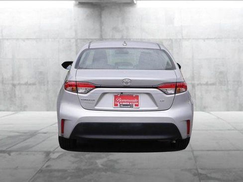 Used 2024 Toyota Corolla LE FWD image 6