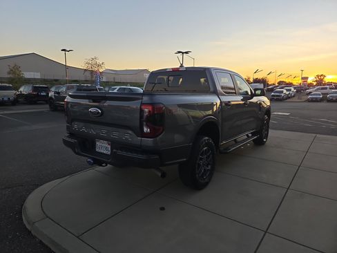 Used 2024 Ford Ranger XLT w/ FX4 Off-Road Package image 5