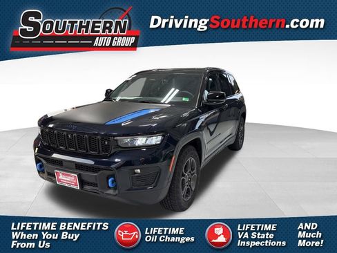 New 2024 Jeep Grand Cherokee Trailhawk w/ Advanced Protech Group II AWD/4WD image 1