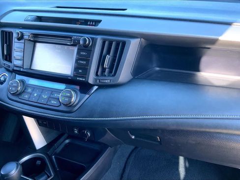 Used 2018 Toyota RAV4 XLE w/ Plus Extra Value Package AWD/4WD image 17