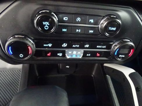 Used 2023 Ford Bronco Wildtrak AWD/4WD image 14