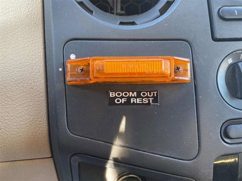 Used 2008 Ford F350 XL image 27