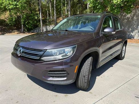 Used 2016 Volkswagen Tiguan S FWD image 5