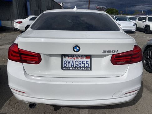 Used 2018 BMW 320i Sedan w/ Convenience Package RWD image 9