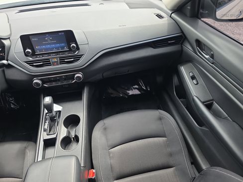 Used 2024 Nissan Altima 2.5 S image 19
