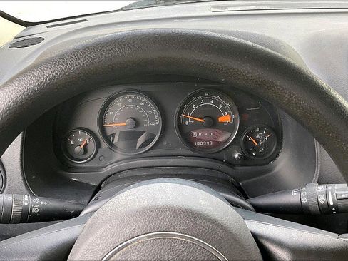 Used 2016 Jeep Patriot Sport w/ Power Value Group AWD/4WD image 13