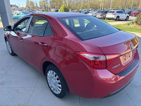 Used 2017 Toyota Corolla LE FWD image 5