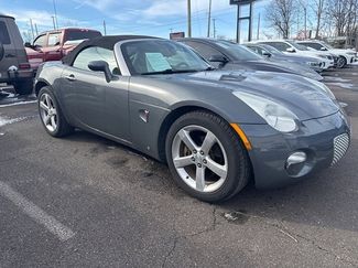Used 2008 Pontiac Solstice Convertible w/ Premium Package video 1