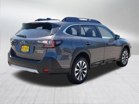 Used 2024 Subaru Outback Limited AWD/4WD image 7
