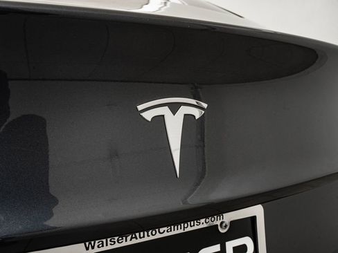 Used 2019 Tesla Model 3 Long Range RWD image 16