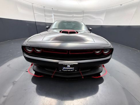 Used 2016 Dodge Challenger R/T Scat Pack RWD image 5