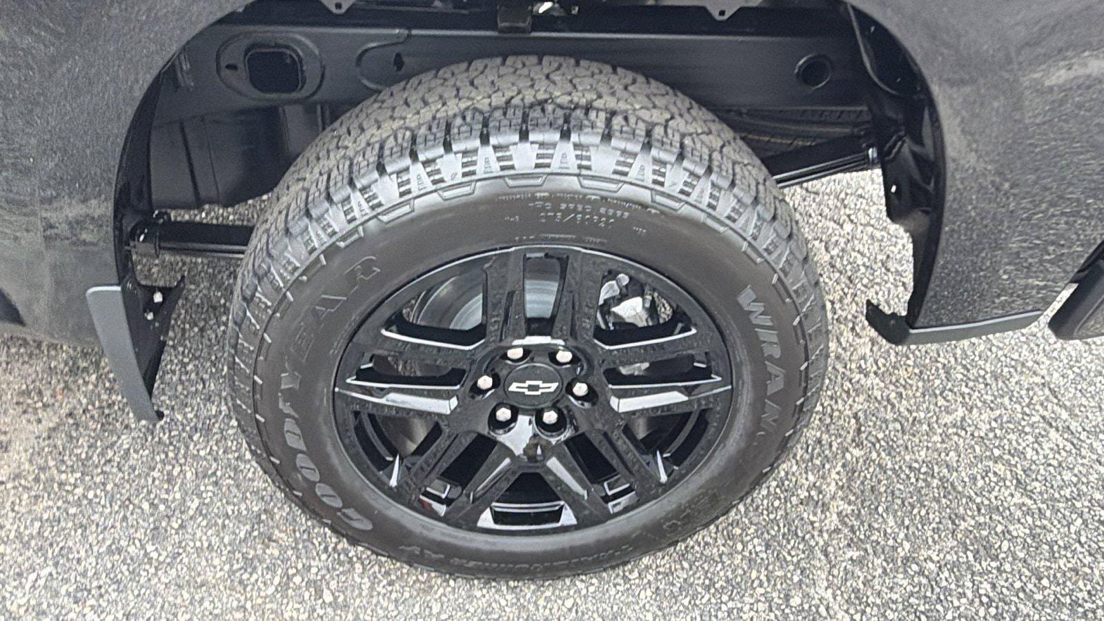 New 2026 Chevrolet Silverado 1500 RST w/ RST Select Package AWD/4WD image 12