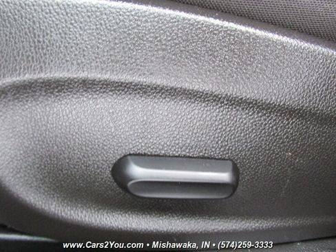Used 2016 Chevrolet Cruze LT FWD image 11