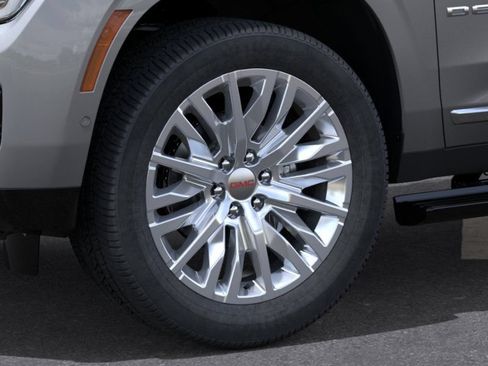 New 2026 GMC Yukon XL Denali w/ Sun & Power Step Package AWD/4WD image 9