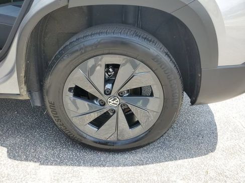 Certified 2025 Volkswagen Taos S FWD image 7
