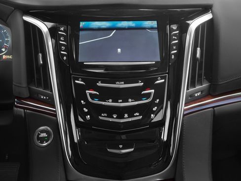 Used 2015 Cadillac Escalade Luxury AWD/4WD image 12