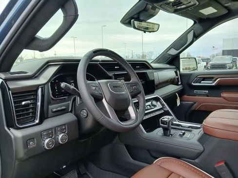 New 2026 GMC Sierra 1500 Denali Ultimate w/ LPO, Black Badging Package AWD/4WD image 9