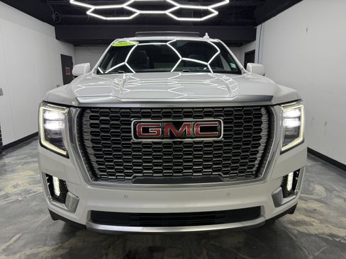 Used 2023 GMC Yukon Denali image 7