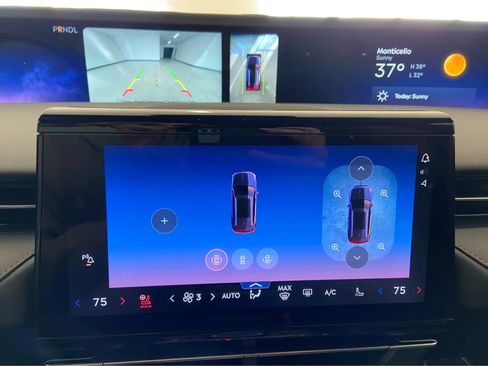 Used 2024 Lincoln Nautilus Reserve w/ Equipment Group 203A image 35