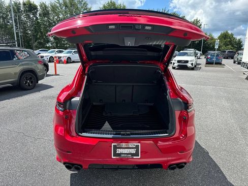 Used 2024 Porsche Cayenne Coupe AWD/4WD image 10