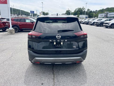 Used 2023 Nissan Rogue SL w/ SL Premium Package FWD image 6
