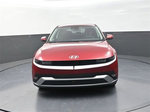 New 2026 Hyundai Ioniq 5 SEL image 3