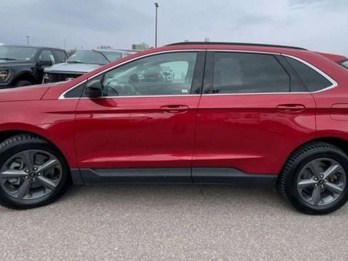 Used 2022 Ford Edge SEL w/ Sport Appearance Package AWD/4WD image 5