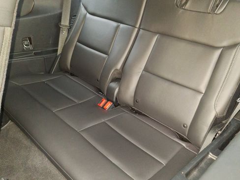 Used 2022 Ford Explorer XLT w/ Equipment Group 202A image 14