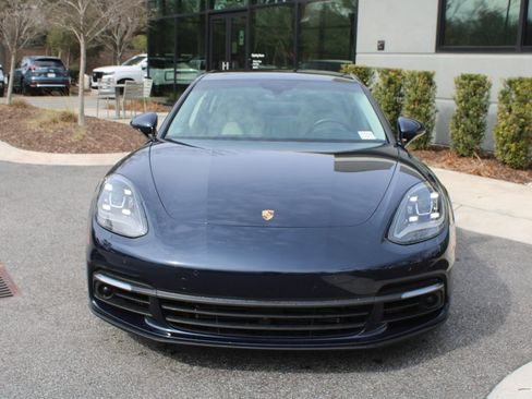 Used 2018 Porsche Panamera 4S image 15