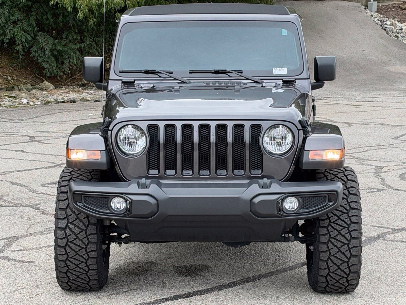 Used 2021 Jeep Wrangler Unlimited Sahara AWD/4WD image 6