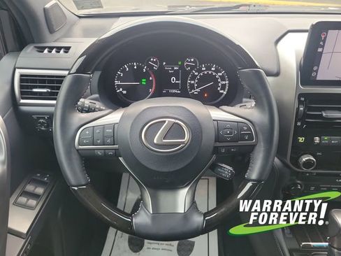 Used 2023 Lexus GX 460 Premium w/ Premium Package image 9